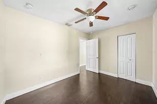 1646 28th Ave N, Saint Petersburg, FL 33713 - Photo 17