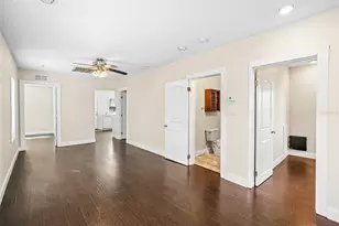 1646 28th Ave N, Saint Petersburg, FL 33713 - Photo 11