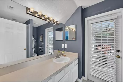 18211 Wimbledon Green Place, Tampa, FL 33647 - Photo 43