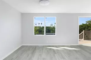460 Mt Oak Ave NE, Saint Petersburg, FL 33702 - Photo 27