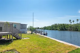 460 Mt Oak Ave NE, Saint Petersburg, FL 33702 - Photo 21