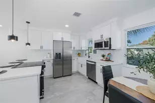 838 Karen St, Palm Harbor, FL 34684 - Photo 17