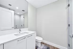 301 1st St S, Saint Petersburg, FL 33701 - Photo 57