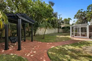 2930 W Bayshore Ct, Tampa, FL 33611 - Photo 51