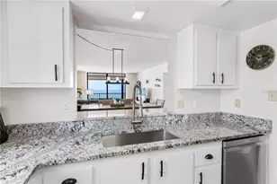 20040 Gulf Blvd, Indian Shores, FL 33785 - Photo 17