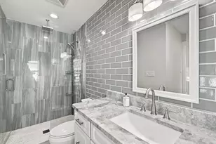 10469 Imperial Point Dr E, Largo, FL 33774 - Photo 37