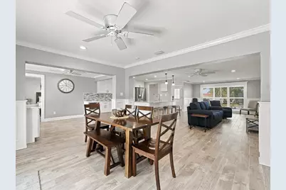 10469 Imperial Point Drive E, Largo, FL 33774 - Photo 7