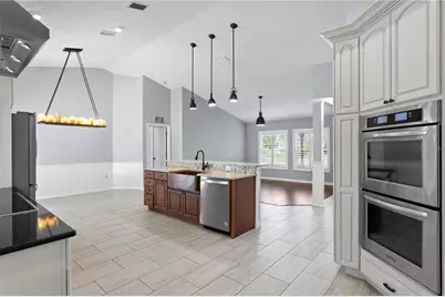 2307 Marseille Court, Valrico, FL 33596 - Photo 13