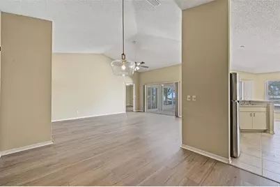 2113 Sterling Glen Court, Sun City Center, FL 33573 - Photo 25