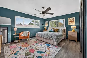 628 64th St N, Saint Petersburg, FL 33710 - Photo 25
