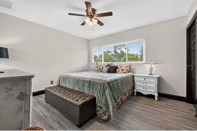 628 64th Street N, Saint Petersburg, FL 33710 - Photo 35