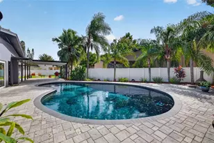 628 64th St N, Saint Petersburg, FL 33710 - Photo 45