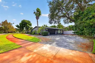 628 64th St N, Saint Petersburg, FL 33710 - Photo 47