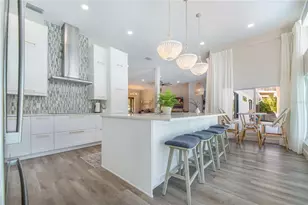 1825 Venetian Point Dr, Clearwater, FL 33755 - Photo 15
