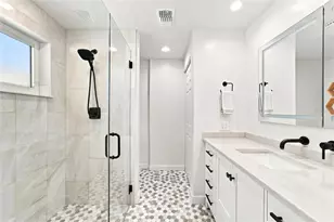 1864 74th Ave N, Saint Petersburg, FL 33702 - Photo 11