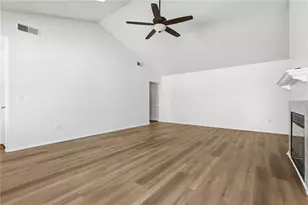 7133 Silvermill Dr, Tampa, FL 33635 - Photo 5