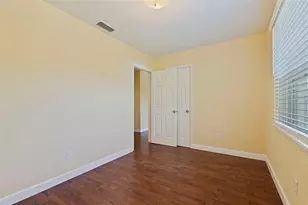 1065 28th Ave S, Saint Petersburg, FL 33705 - Photo 13