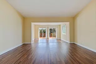 1065 28th Ave S, Saint Petersburg, FL 33705 - Photo 21