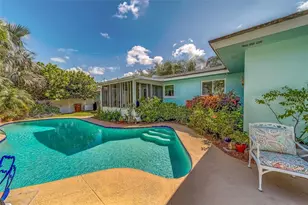 2 Evonaire Cir, Belleair, FL 33756 - Photo 15