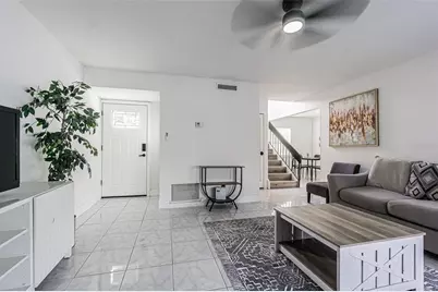 10305 Bramblewood Place, Tampa, FL 33624 - Photo 3