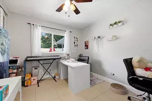 8331 W Pocahontas Ave, Tampa, FL 33615 - Photo 17