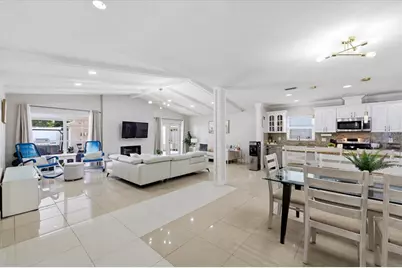 8331 W Pocahontas Avenue, Tampa, FL 33615 - Photo 5