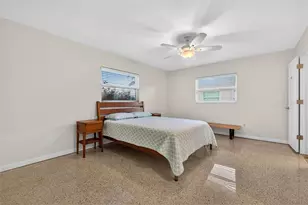 1984 Michigan Ave NE, Saint Petersburg, FL 33703 - Photo 15