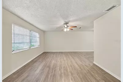 2704 Woodview Court, Clearwater, FL 33761 - Photo 3