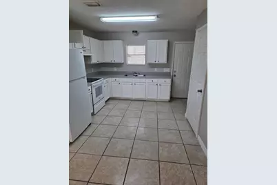 2818 Locicero Drive, Tampa, FL 33619 - Photo 15