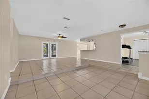 8904 W Flora St, Tampa, FL 33615 - Photo 9