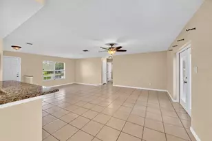 8904 W Flora St, Tampa, FL 33615 - Photo 11