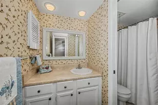 1575 Greenlea Dr, Clearwater, FL 33755 - Photo 11