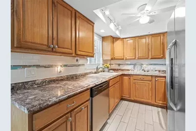 1250 S Pinellas Avenue #1007, Tarpon Springs, FL 34689 - Photo 15