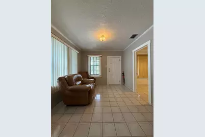 2933 W Walnut Street, Tampa, FL 33607 - Photo 3