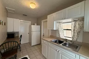 2933 W Walnut St, Tampa, FL 33607 - Photo 9