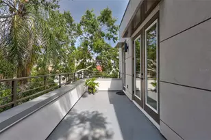 349 7th St S, Saint Petersburg, FL 33701 - Photo 27