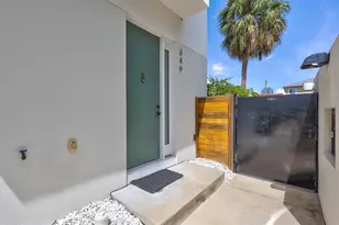 349 7th St S, Saint Petersburg, FL 33701 - Photo 5