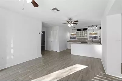 3900 50th Street N, Saint Petersburg, FL 33709 - Photo 3