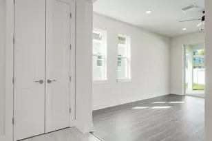 2076 Paragon Cir W, Clearwater, FL 33755 - Photo 11