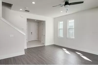 2076 Paragon Circle W, Clearwater, FL 33755 - Photo 19
