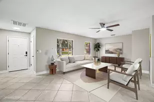 715 Papaya Dr, Tampa, FL 33619 - Photo 5
