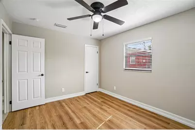 715 Papaya Drive, Tampa, FL 33619 - Photo 21