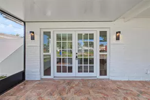 1834 New Hampshire Ave NE, Saint Petersburg, FL 33703 - Photo 27