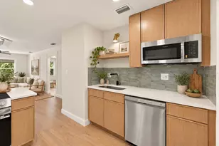 7313 6th Ave N, Saint Petersburg, FL 33710 - Photo 9