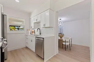 5769 Dartmouth Ave N, Saint Petersburg, FL 33710 - Photo 15