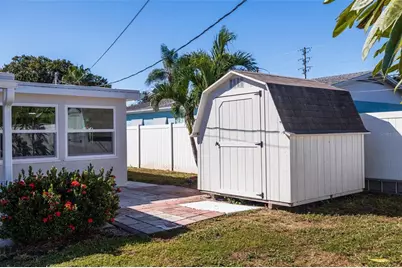 5769 Dartmouth Avenue N, Saint Petersburg, FL 33710 - Photo 33