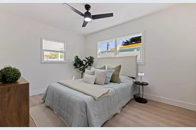 5769 Dartmouth Avenue N, Saint Petersburg, FL 33710 - Photo 25