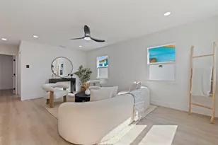 5769 Dartmouth Ave N, Saint Petersburg, FL 33710 - Photo 5