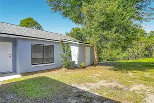 1960 Gregory Dr, Tampa, FL 33613 - Photo 43