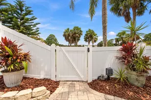 5110 Crestmore Ct, Tampa, FL 33624 - Photo 49